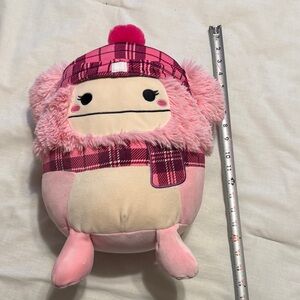 Squishmallows The giant Christmas Bigfoot Pink Plush with Plaid Hat 18”